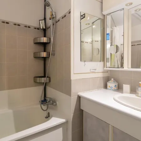 Logement Pour 4 Vue Sur Le Golf De * Pornic